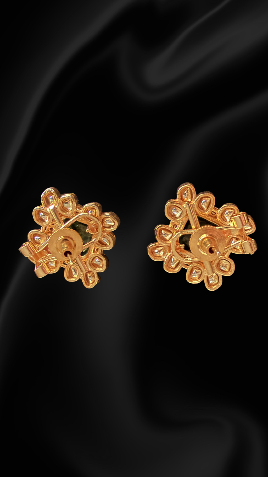 Zaraa Cushion Halo Stud Earrings - Green