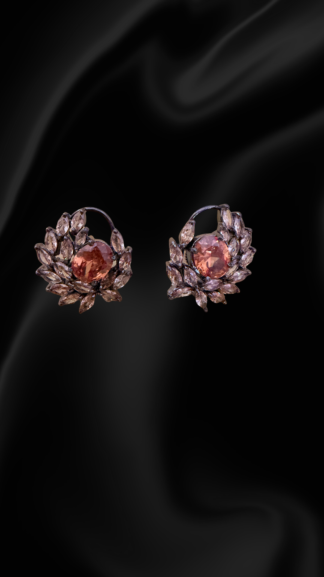 Cluster Stud Earrings - Champagne