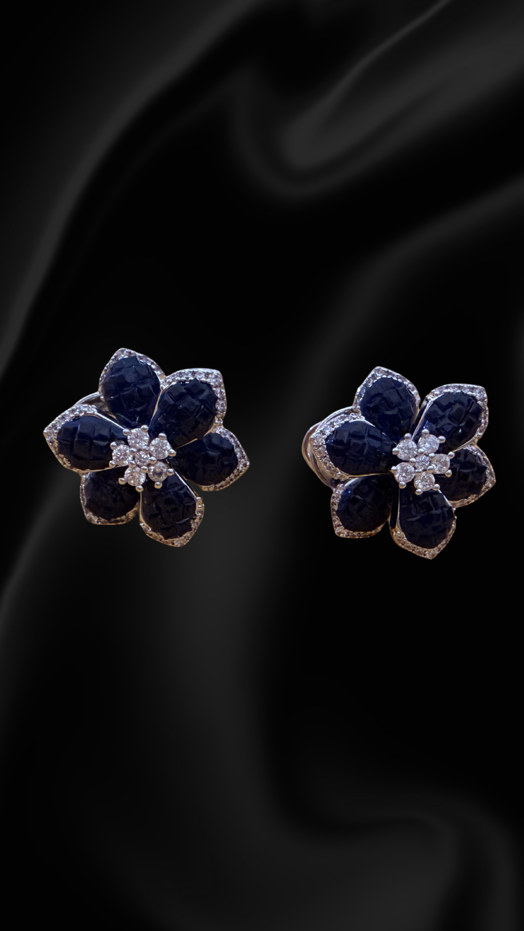 Luna Flower Stud Earrings - Royal Blue